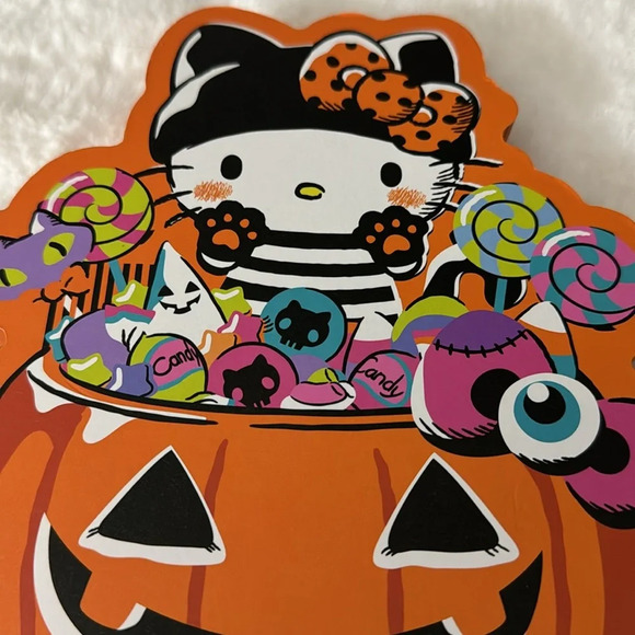 Hello Kitty Halloween Wooden Pumpkin Hanging Wall Plaque Decor NEW - Picture 2 of 9